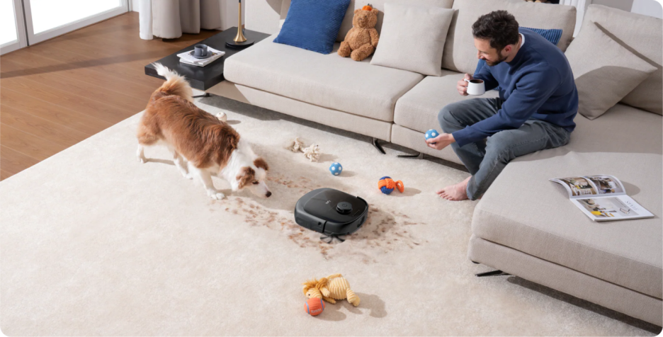 Vacuum cleaner for pet hair collecting dog fur from carpet